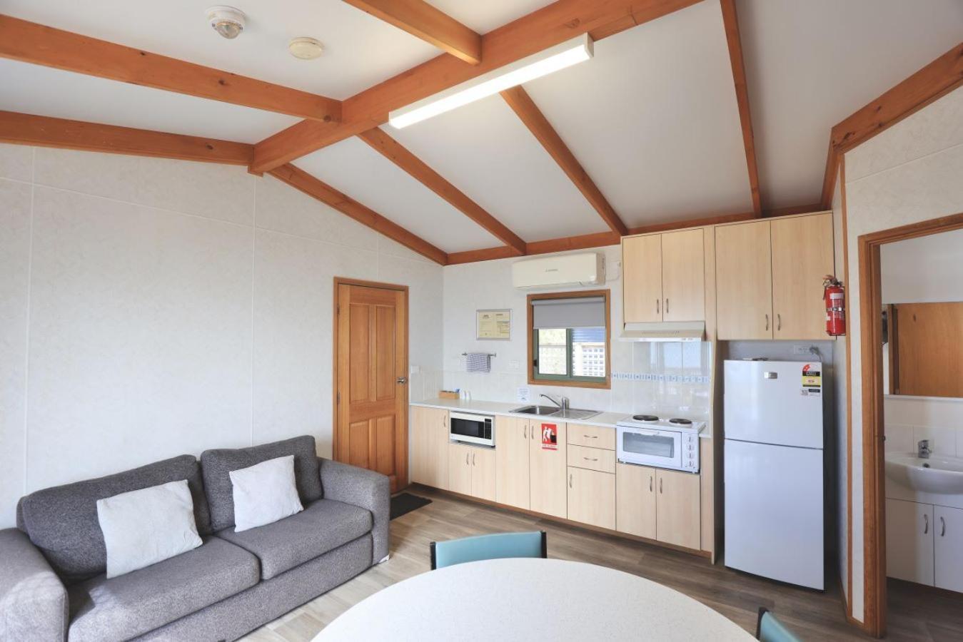 Sea Vu Caravan Park Robe Exterior photo