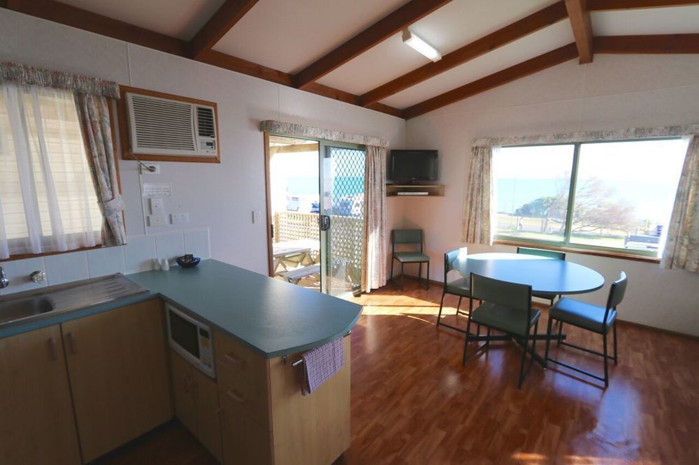 Sea Vu Caravan Park Robe Exterior photo